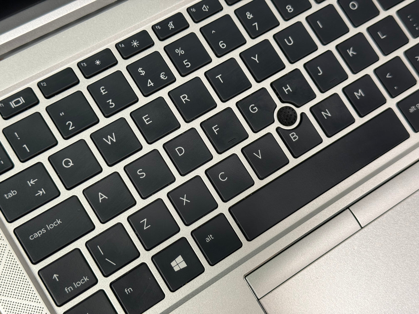 HP EliteBook 840 G7 - Core i5 10210U, 16GB RAM, 256GB SSD - LCD Mark