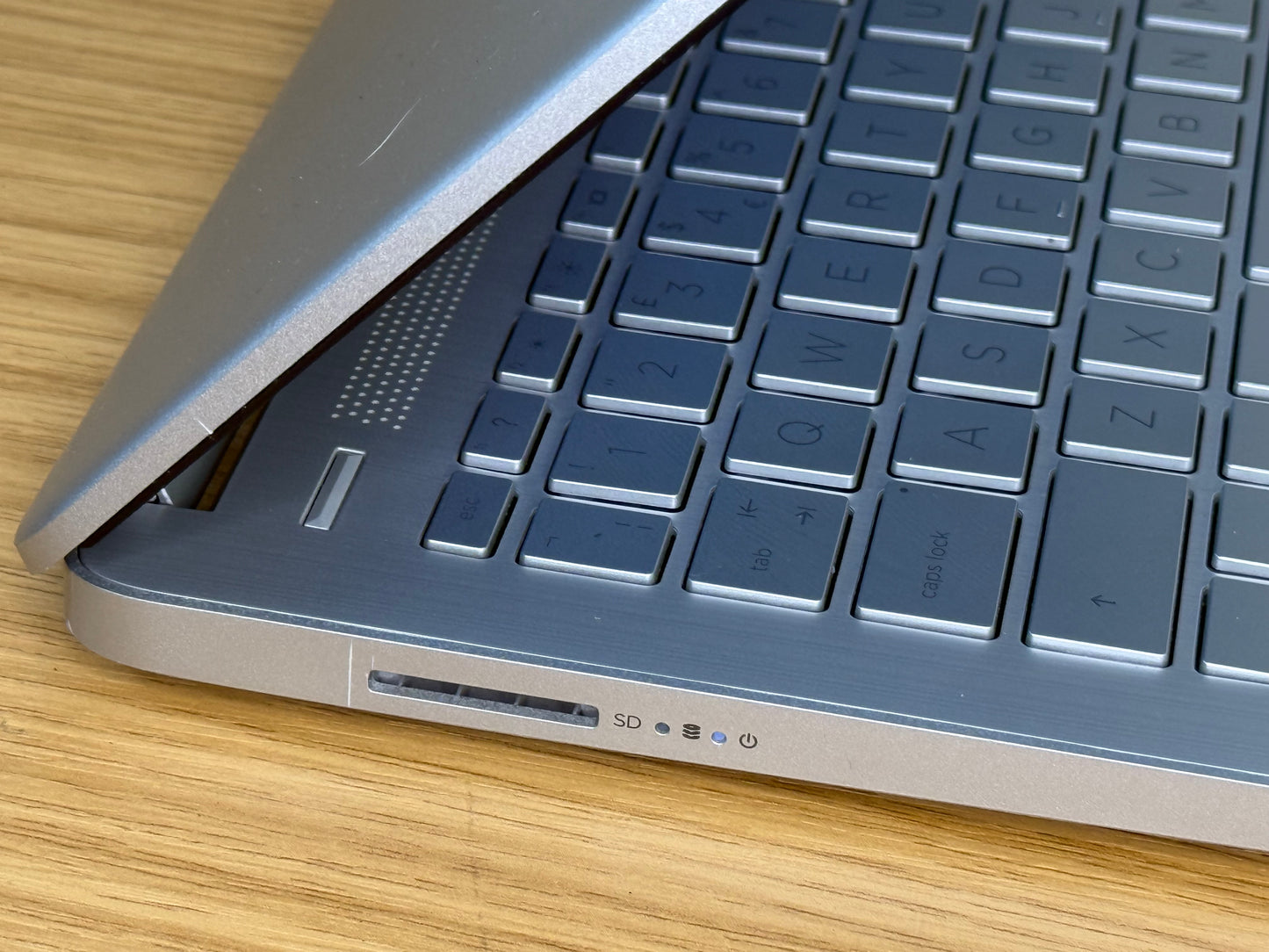HP Laptop 14s-dq5503sa - Intel Core i3 1215U, 16GB RAM, 256GB SSD